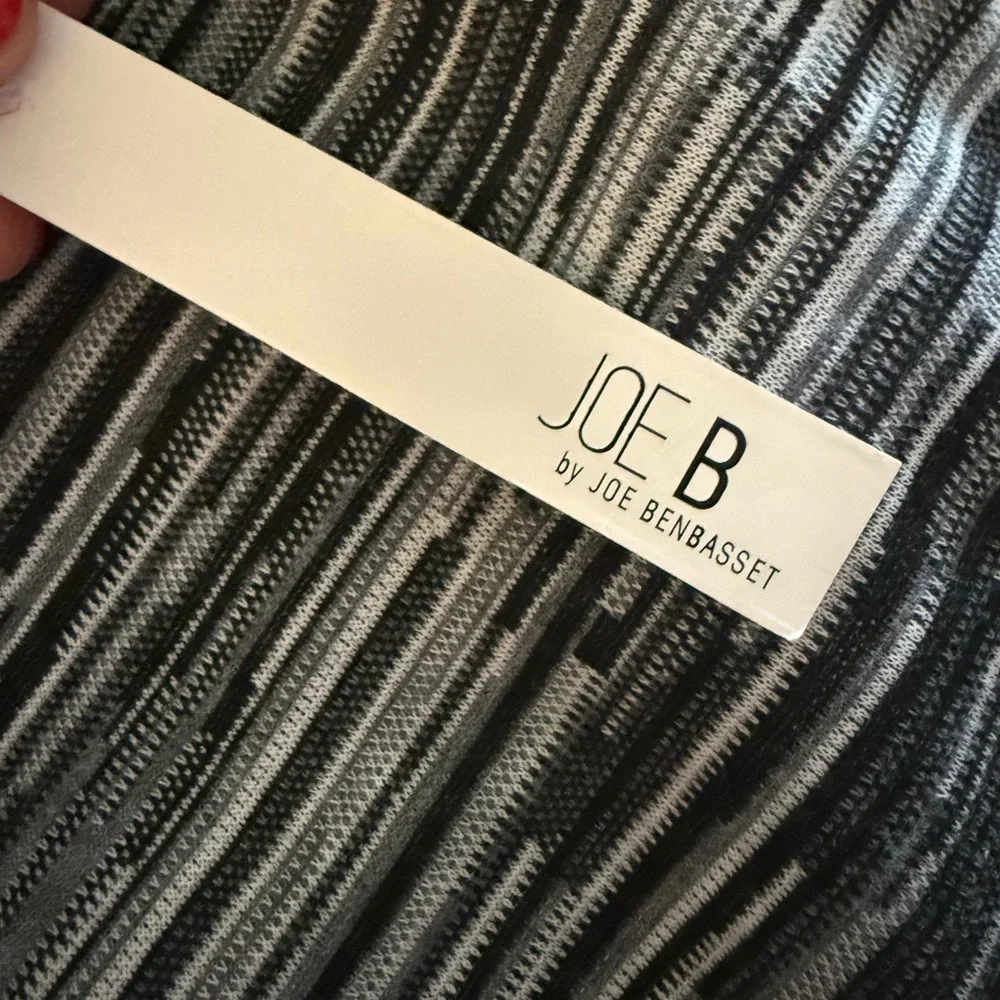 Joe B skirt • NWT • Women’s medium - Picture 4 of 7